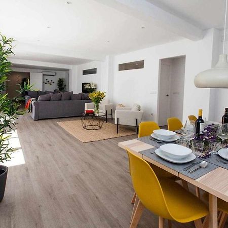 Isg Apartments Downtown Family Haven Free Parking Spot إشبيلية المظهر الخارجي الصورة
