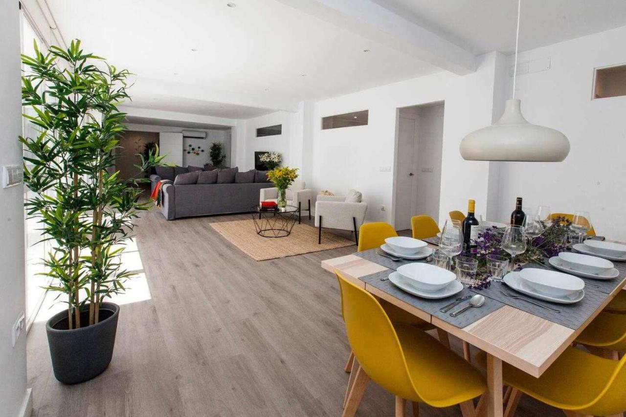 Isg Apartments Downtown Family Haven Free Parking Spot إشبيلية المظهر الخارجي الصورة