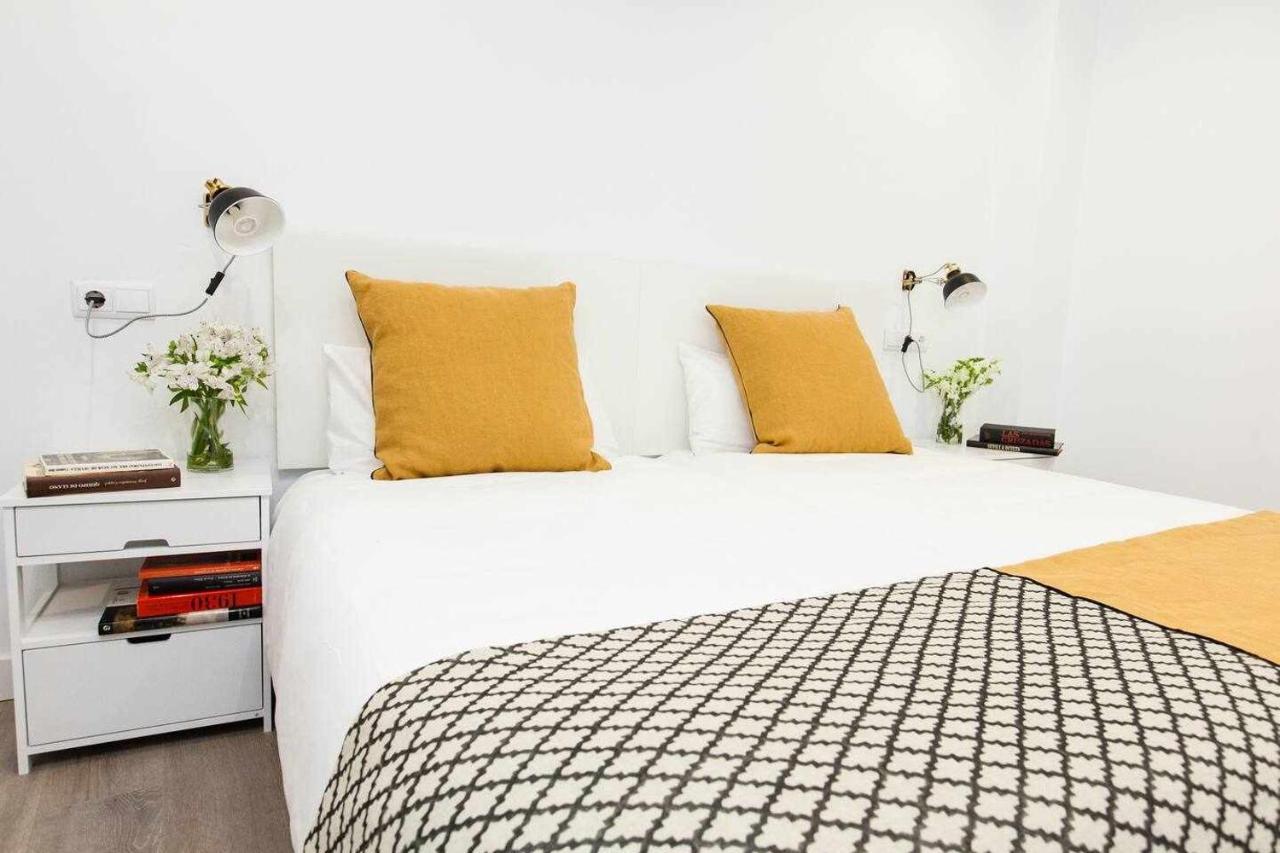 Isg Apartments Downtown Family Haven Free Parking Spot إشبيلية المظهر الخارجي الصورة