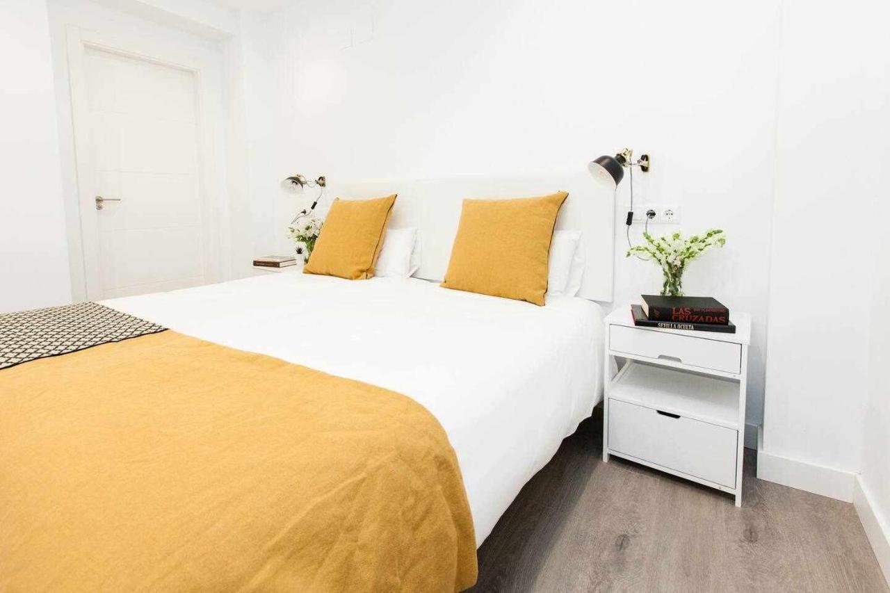 Isg Apartments Downtown Family Haven Free Parking Spot إشبيلية المظهر الخارجي الصورة