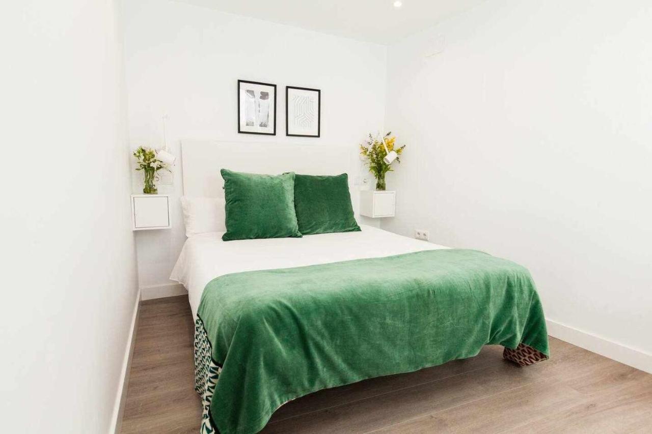 Isg Apartments Downtown Family Haven Free Parking Spot إشبيلية المظهر الخارجي الصورة