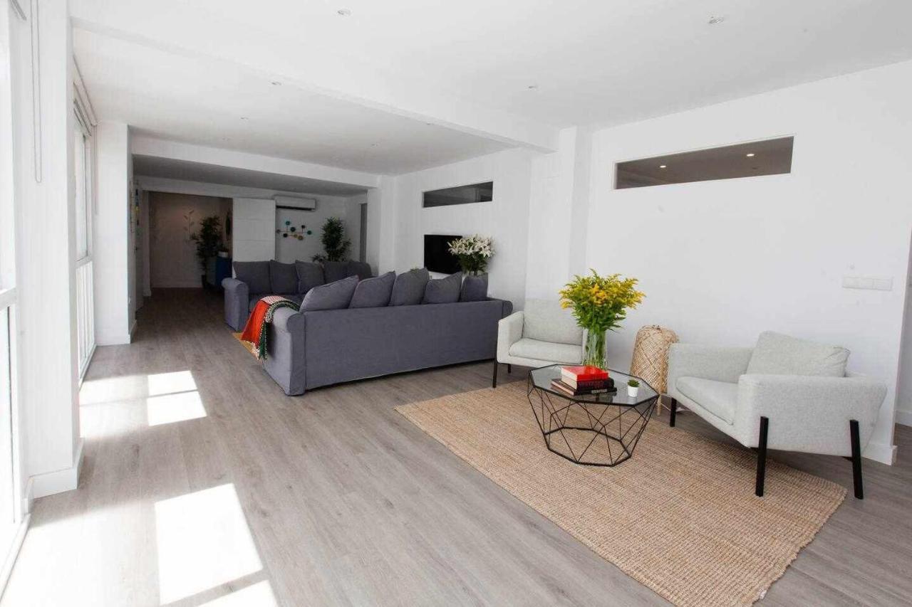 Isg Apartments Downtown Family Haven Free Parking Spot إشبيلية المظهر الخارجي الصورة