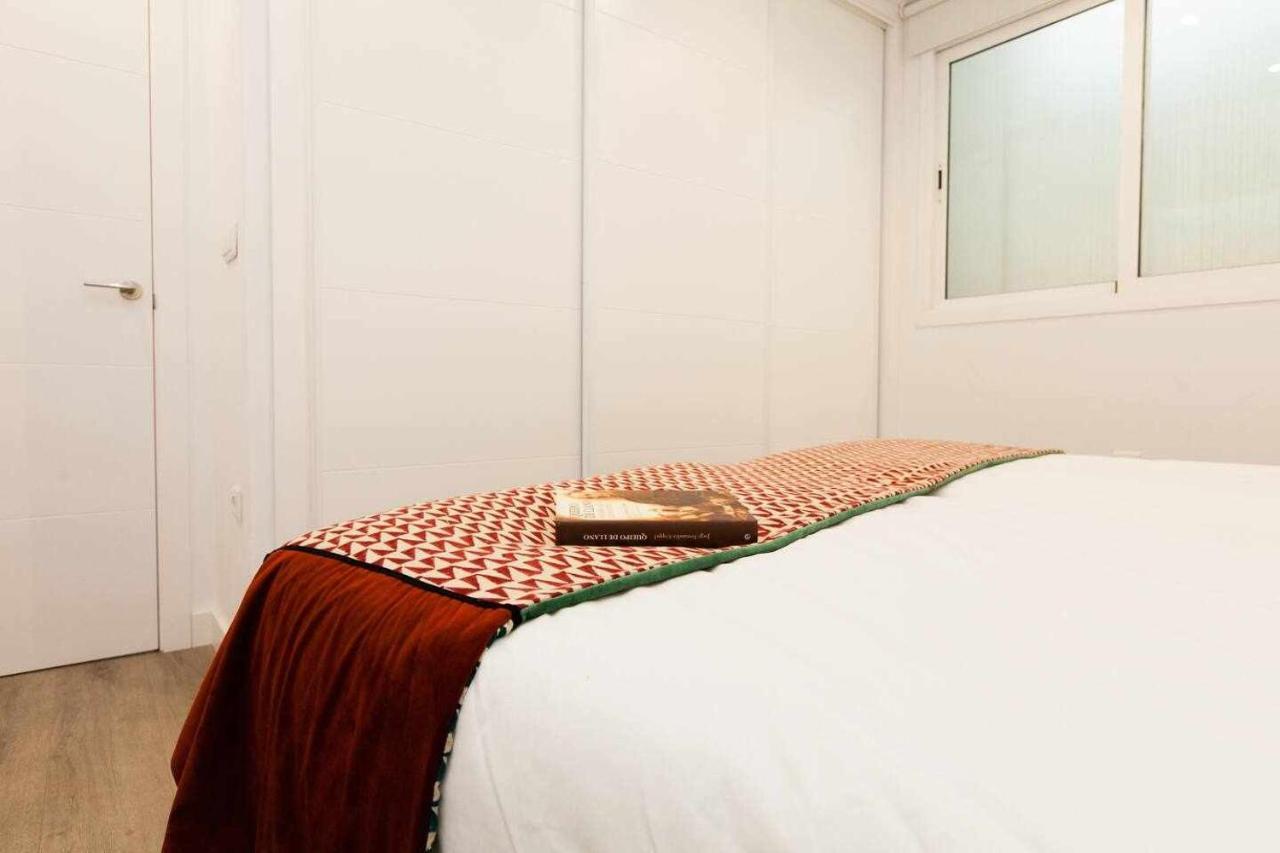 Isg Apartments Downtown Family Haven Free Parking Spot إشبيلية المظهر الخارجي الصورة