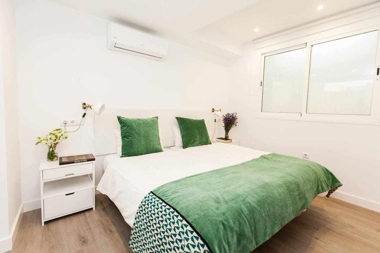 Isg Apartments Downtown Family Haven Free Parking Spot إشبيلية المظهر الخارجي الصورة