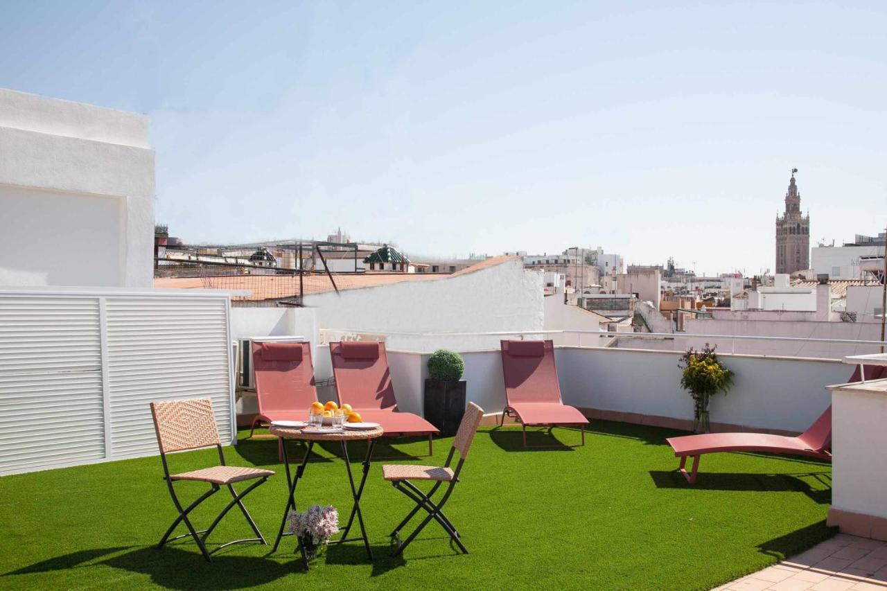 Isg Apartments Downtown Family Haven Free Parking Spot إشبيلية المظهر الخارجي الصورة